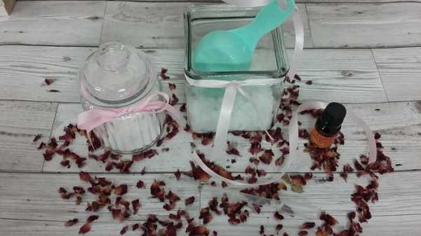 Lavender & Rose Mineral Bath Detox