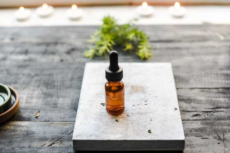 Read more about the article Aromatherapy May Lessen Anxiety Naturally