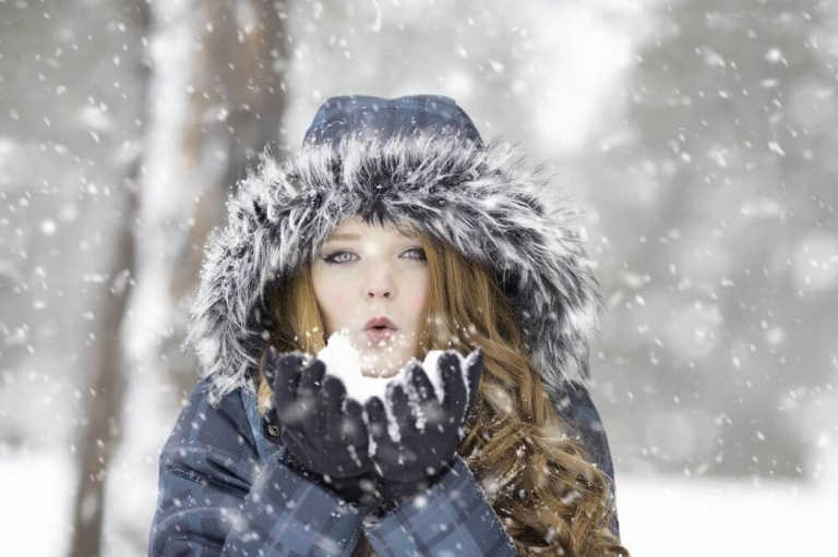 Read more about the article Healthy Winter Outdoor Activities